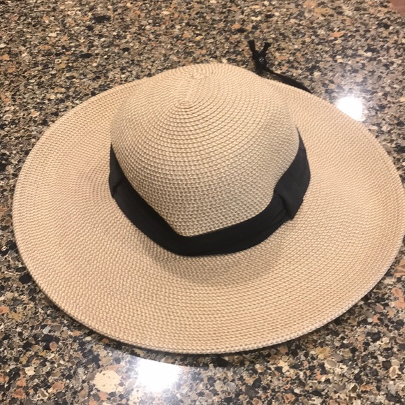 solar escape | Accessories | Sun Hat 